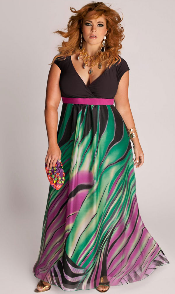 A colorful maxi dress for summer. 